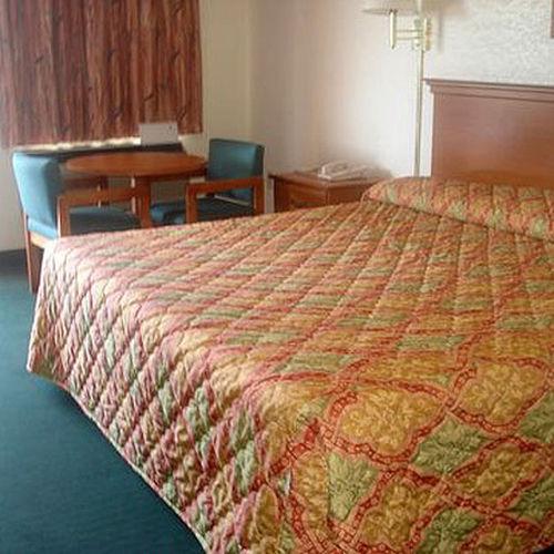 Royal Inn & Suites Дугласвилл Номер фото